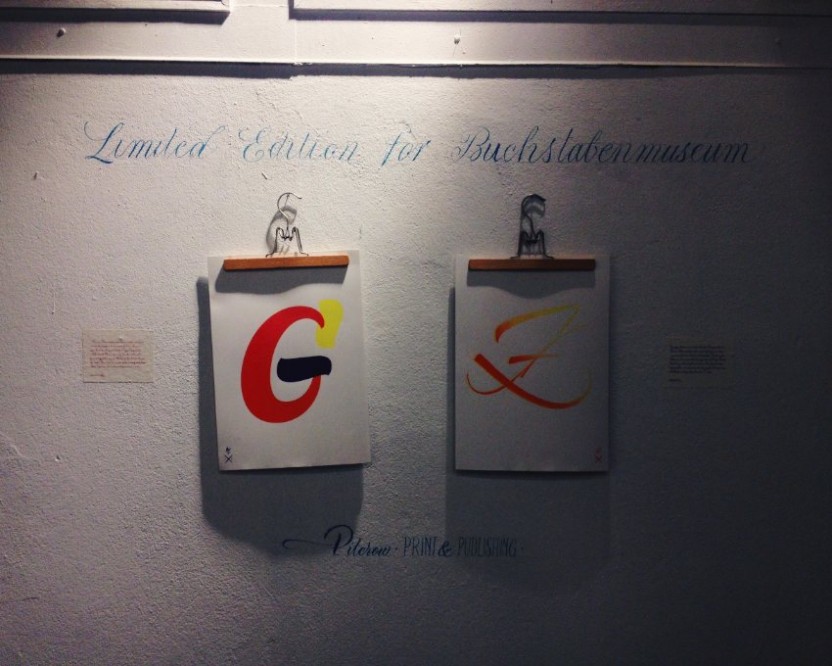 On the Wall - Lettering versus Calligraphy — An installation by Martina Flor and Giuseppe Salerno at the Buchstabenmuseum in Berlin