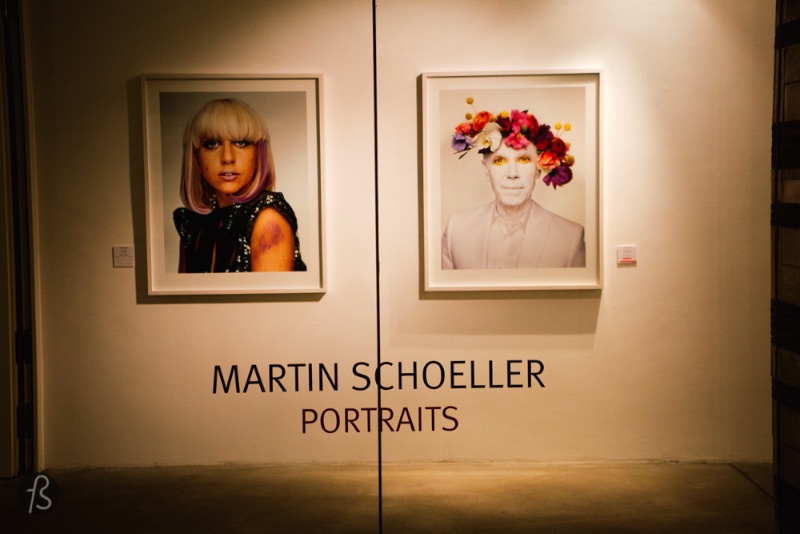Martin Schoeller shoots portraits in a way that makes you view his pictures in a different way. When you see his pictures, you are not just viewing his work. He is also inviting you to be amused, to laugh and to be astonished with what he does. If you go to the CWC Gallery in Mitte, we know you are going to do all of these things at the same time.