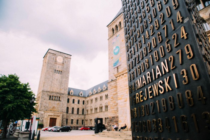 During Prussian rule, German emperor Wilhelm II wanted to show Poznan who was the boss of the city and decided to do this with a huge castle in the middle of the city. This is how the city ended up with the last and youngest monarchical residence in Europe. This huge building was made to allude medieval constructions and it was opened by the Emperor itself. But the history of this castle didn’t end there.