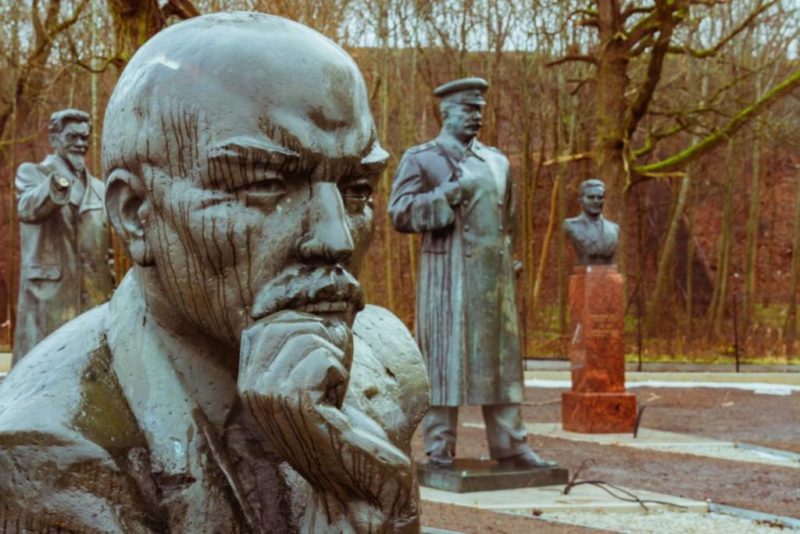 The Soviet Union had a strange obsession with statues. But the Soviet Union is gone for a long time now and where have all these statues gone? I not sure about most of them but I manage to find some of them in what could be described as a Soviet Statue Graveyard in Tallinn. And I’m here to share with you what I saw there.