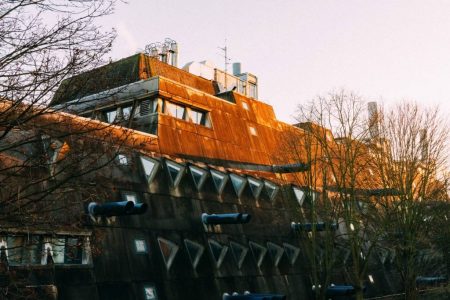 The Central Animal Laboratory of the Freie Universität is one of the best examples of Brutalist architecture in Berlin, and we visited the building at the end of December 2016 to see this strange looking building in the middle of Lichterfelde. It took us a while to find it, but once you see it, there is no way of ignoring it based on its monstrous appearance and the contrast with the area surrounding it.