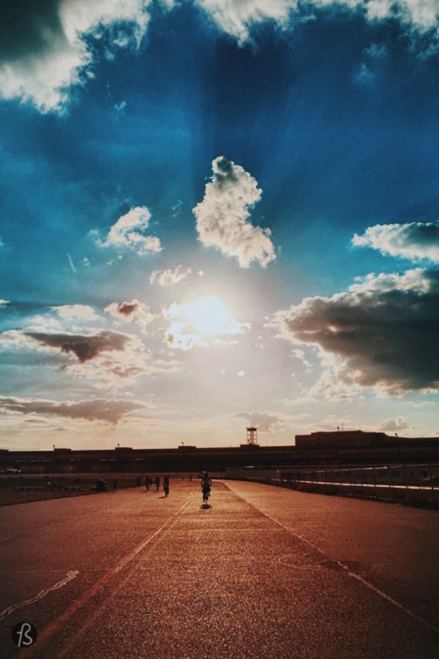 We love taking our cameras to Tempelhofer Feld. There you can see the best sunsets that Berlin has to offer and the fact that the park is famous for people doing sports makes it an even more interesting photography spot.