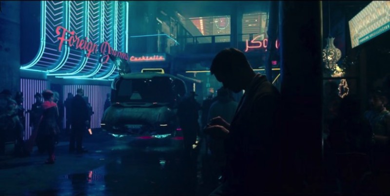 In a future Berlin, an Amish bartender works in a bar with his girlfriend, and that is the story behind Netflix’s almost hit called Mute. Directed by Duncan Jones, Mute shows a Berlin in 2052 that looks and feels like similar to the city where the director’s father, David Bowie, lived in the 1970s.