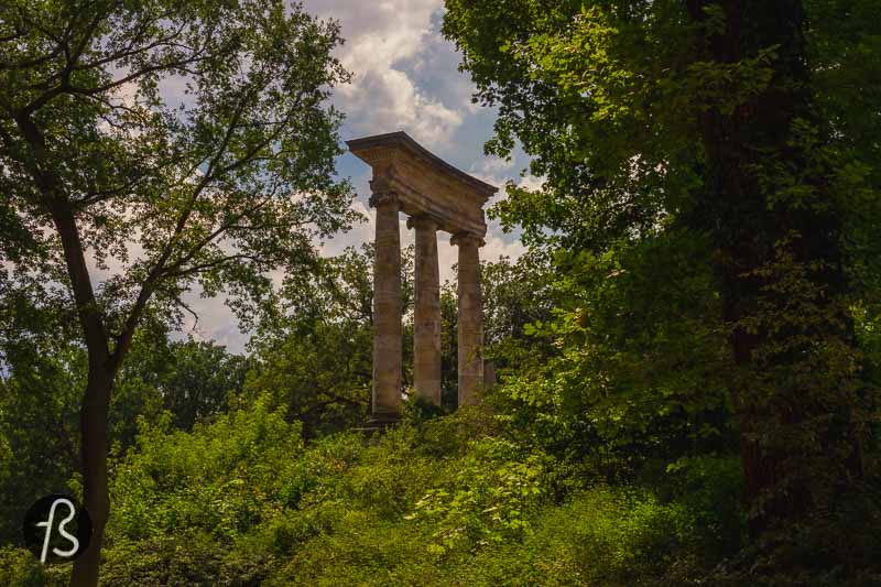 Ruinenberg  in Potsdam is a hill where the Prussian king Frederick the Great ordered a built water tank. This water tank had the goal to supply water to the gorgeous Sanssouci Palace close by, and it was decorated with some fake ruins. That is where the name comes from.