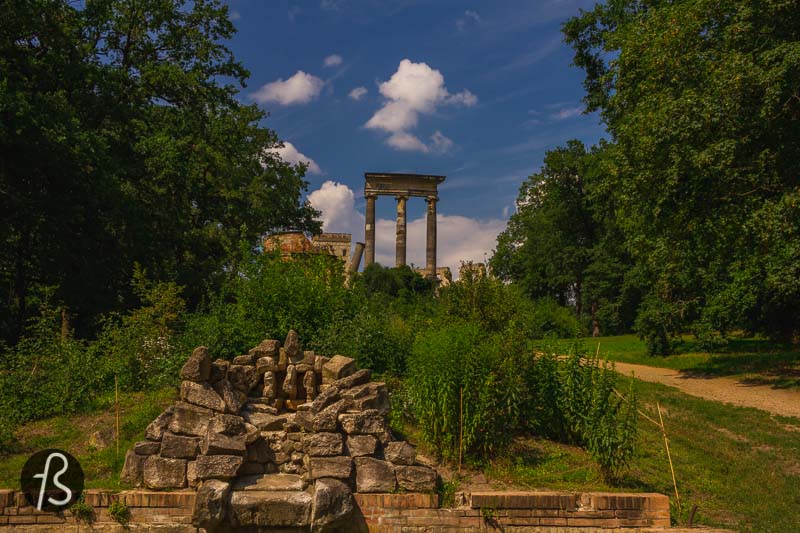 Ruinenberg  in Potsdam is a hill where the Prussian king Frederick the Great ordered a built water tank. This water tank had the goal to supply water to the gorgeous Sanssouci Palace close by, and it was decorated with some fake ruins. That is where the name comes from.