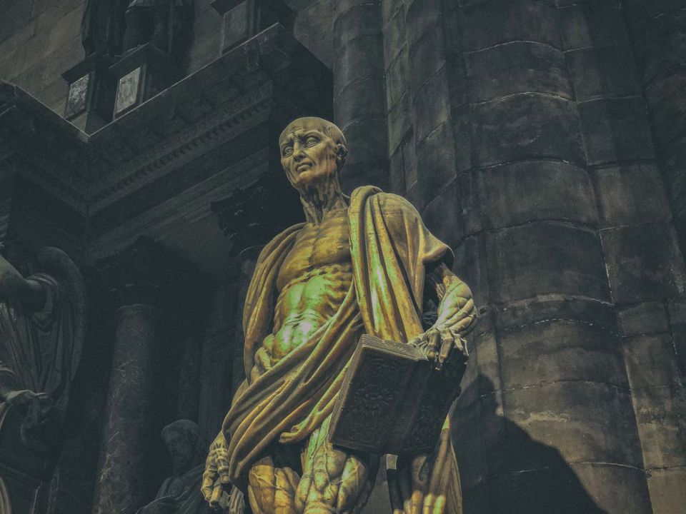 There is one particular sculpture that caught my attention when I visited the Duomo di Milano for the first time. The piece is called St Bartholomew Flayed, and it was created by Marco d'Agrate back in 1562. And that skinless statue is so unusual that I had to research it and write this article with everything I know now about it.