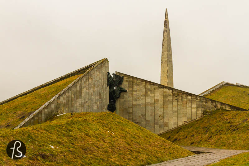 Overlooking the bay in Tallinn, this is where you will find the Maarjamäe Memorial Complex. This ensemble of memorials dates from Soviet times, back in the 1970s, and it's easy to spot from the city centre because of its sizeable concrete obelisk dedicated to the Defenders of the Soviet Union.