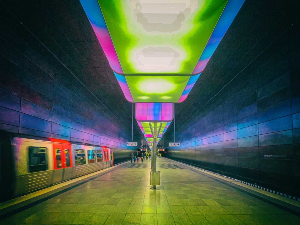 The Hafencity Universität Station is a U-Bahn station in Hamburg famous for its gorgeous futuristic colourful illumination. For us, it looked like a movie set, something out of Blade Runner and we knew we had to go there.
