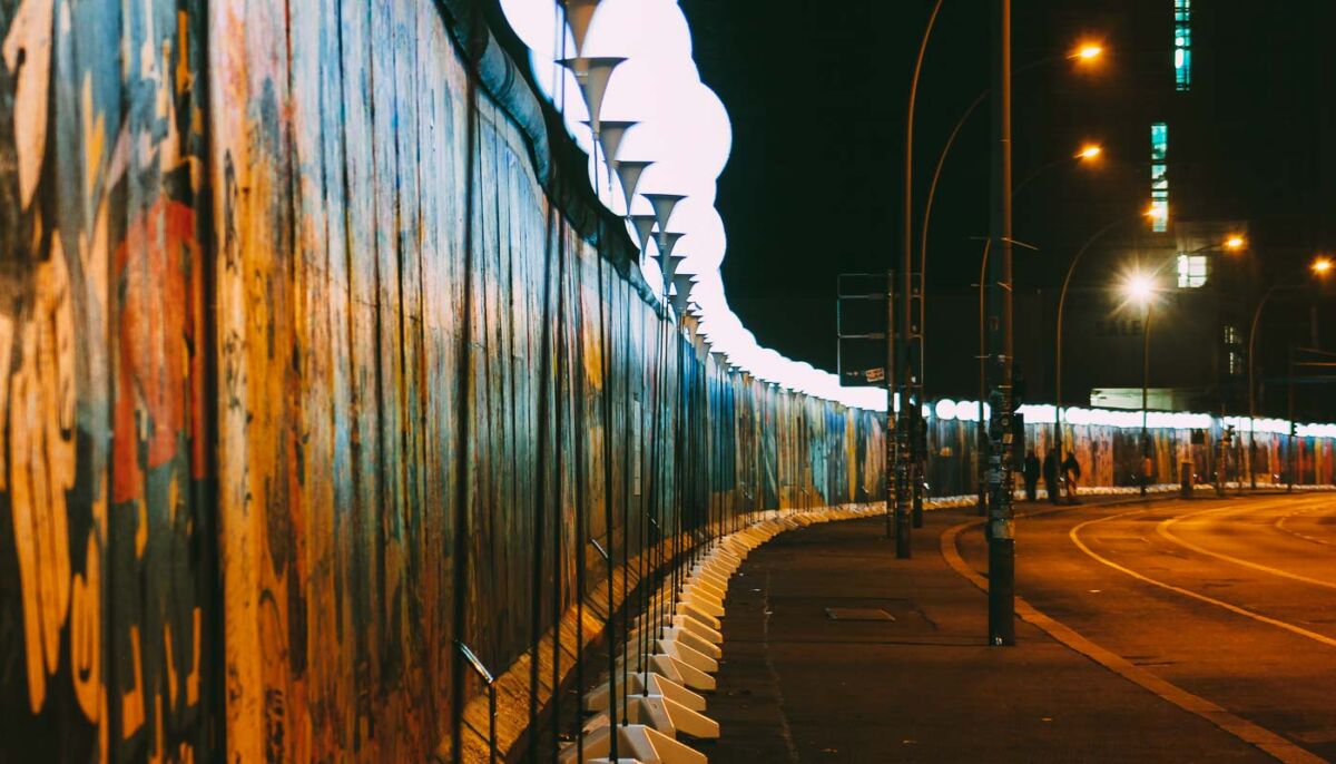 The East Side Gallery is not just a tourist attraction; it's a testament to the power of art and the human spirit. It's a place that everyone should visit at least once in their lifetime to experience the history and culture of Berlin.