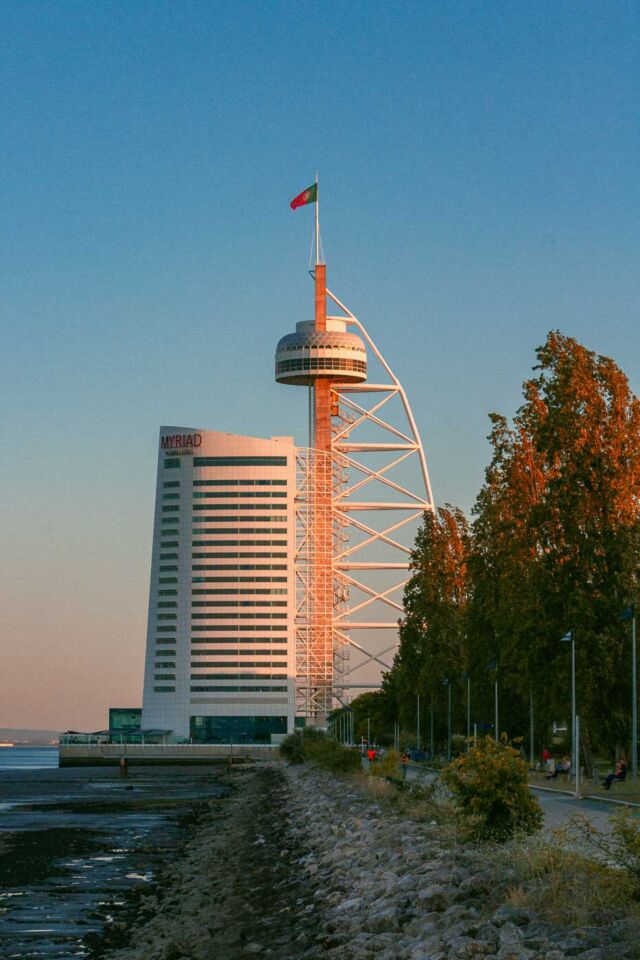 The Vasco da Gama Tower stands tall and proud over Parque das Nações. This sail-shaped tower was once simply an observation deck. Still today, it's also a lavish hotel with a Michelin-star restaurant at the top. For breathtaking city views, this is the place to go. 