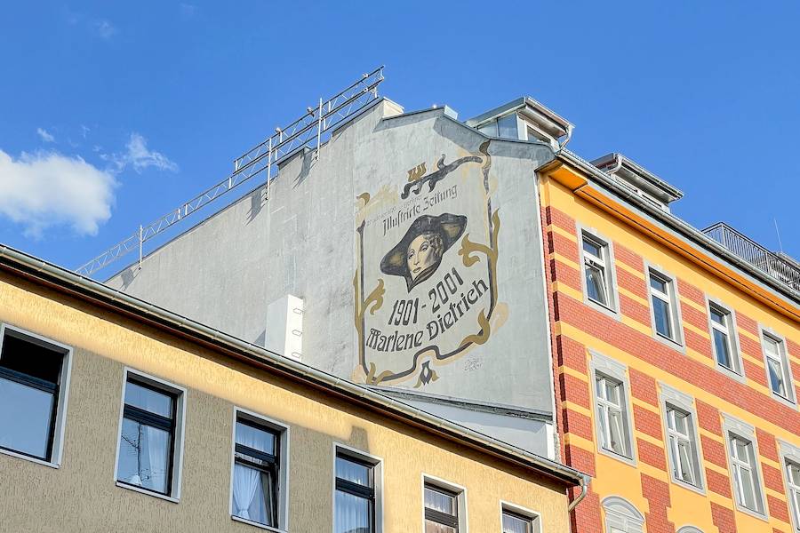Next to it, if you are walking there from the Julius-Leber-Brücke S-Bahn, you can find a mural high above the street, celebrating her life and the fact that she used to call this neighborhood home. 