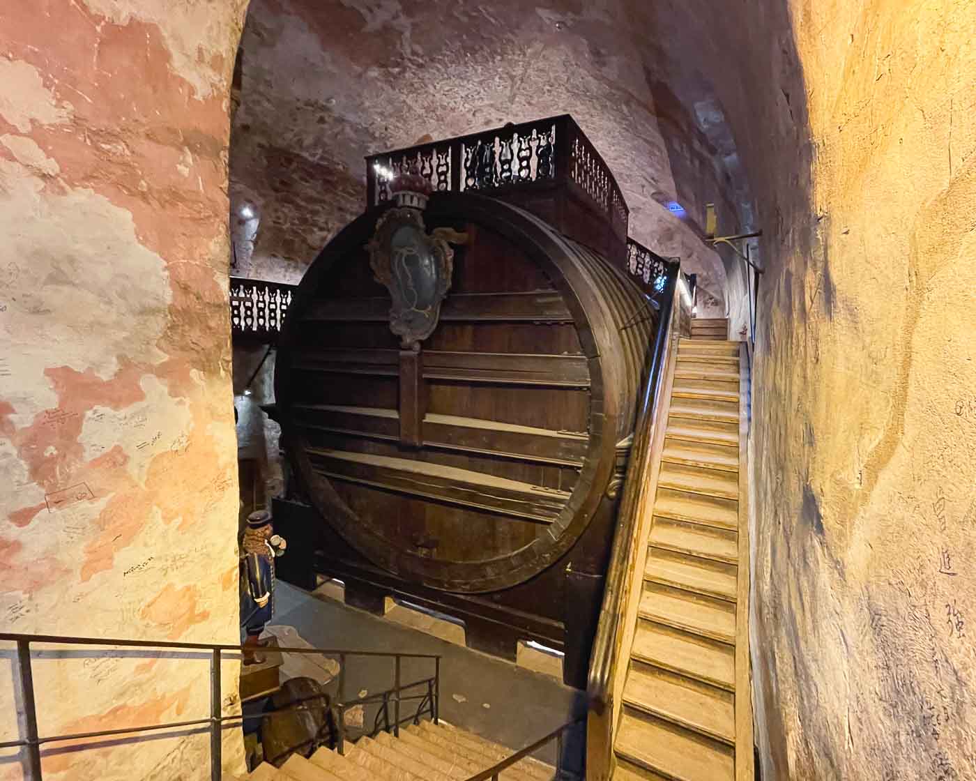 Inside the Heidelberg Castle, you must venture into its ruins to encounter the Heidelberg Tun, an awe-inspiring testament to the region’s winemaking legacy. This colossal wine barrel, constructed in 1751, could hold over 58,000 gallons of wine. However, it primarily served as a symbol of wealth and power. 