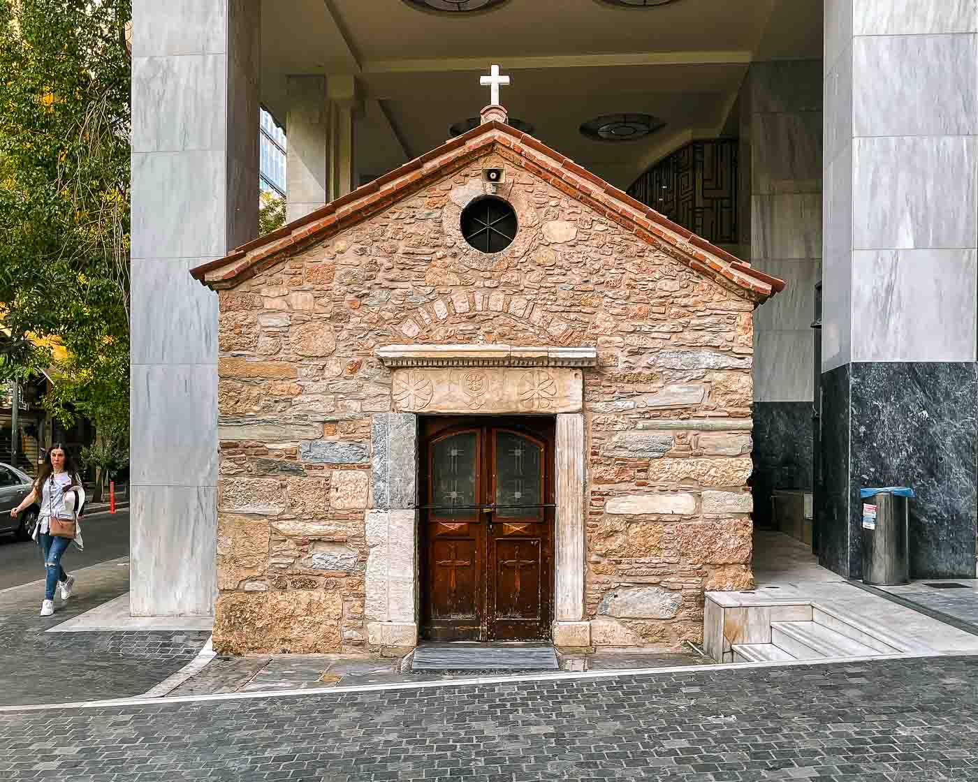 The Agia Dynamis Church is a small 16th-century hidden gem tucked away amidst modern buildings. I passed by it once, and it felt like a surreal movie set since the entire church is surrounded by a contemporary building, as you can see in the pictures here. 