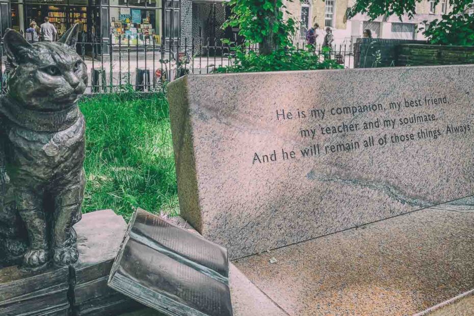 London's rich history is etched in its countless monuments, many honoring heroes and pioneers. But tucked away in a peaceful corner of Islington, a unique statue celebrates a different kind of legend: Street Cat Bob.