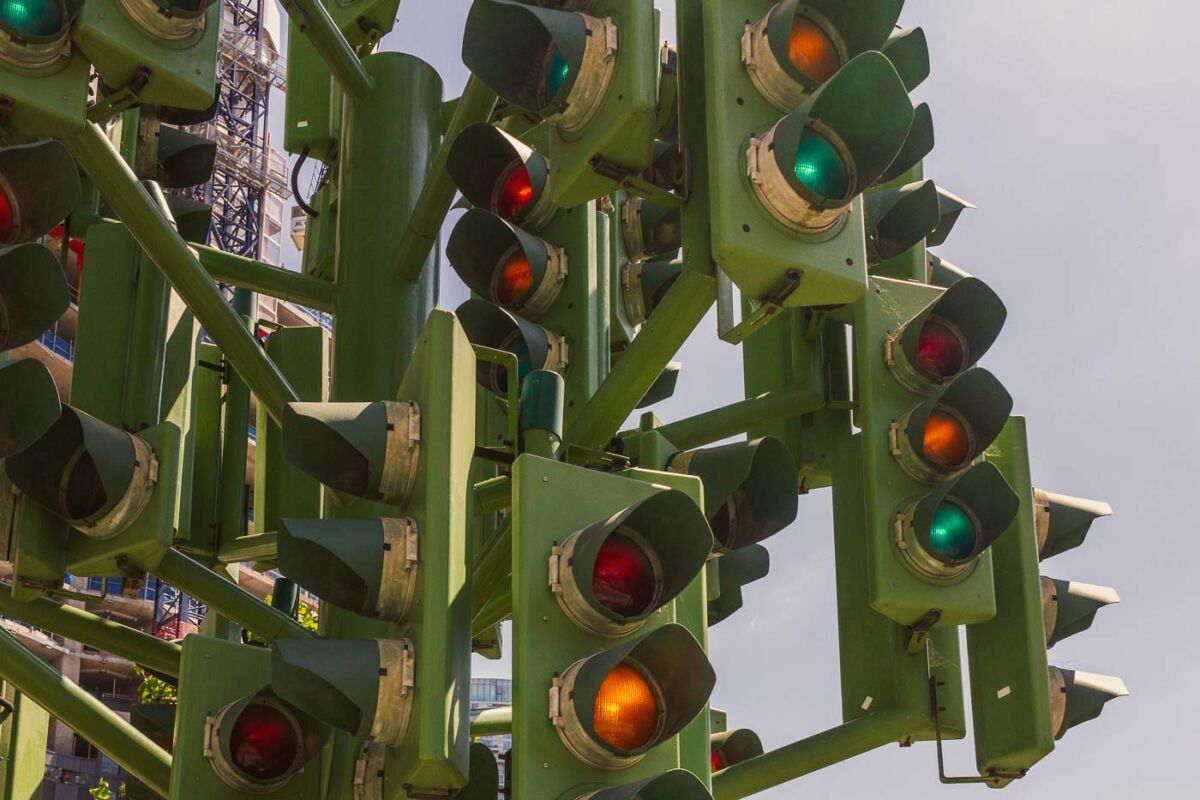 If you're looking for a unique and slightly puzzling attraction in London's Canary Wharf, look at the Traffic Light Tree. This eight-meter-tall sculpture, resembling a tree with 75 sets of traffic lights, is a sight to behold. It would be photogenic at night when its lights create a dazzling and colorful display.