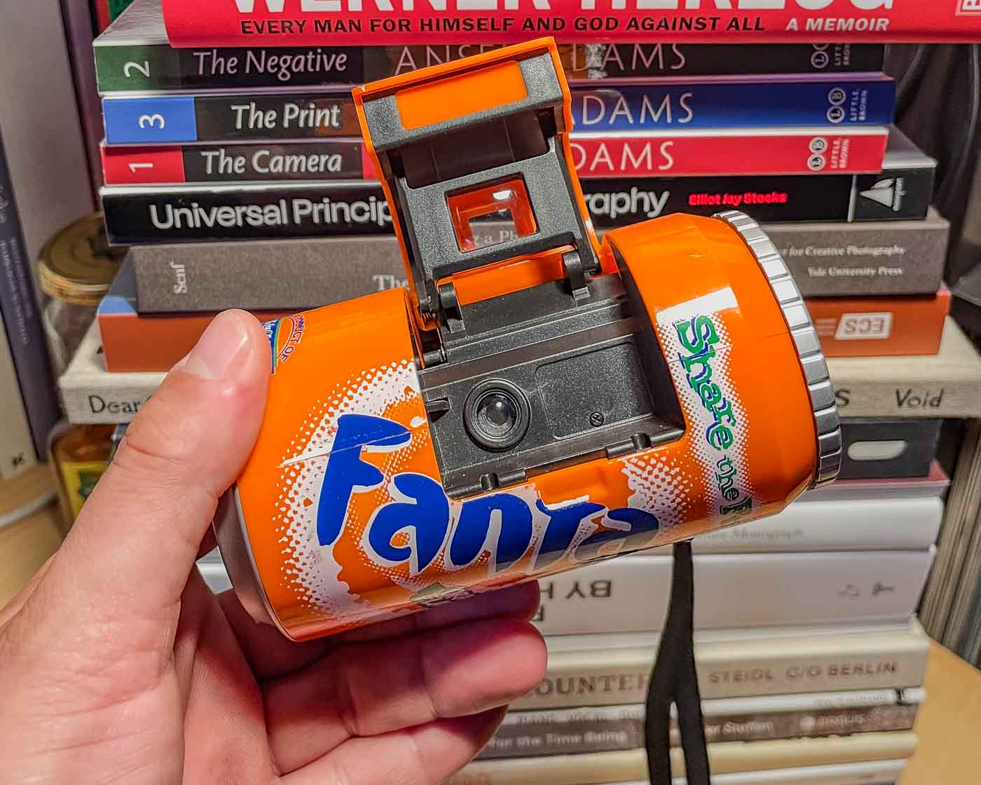 Since I started taking pictures with film, I've been searching for the weirdest camera possible. Hours of browsing eBay and online camera stores finally paid off when I stumbled upon the Fanta Camera. Jackpot!