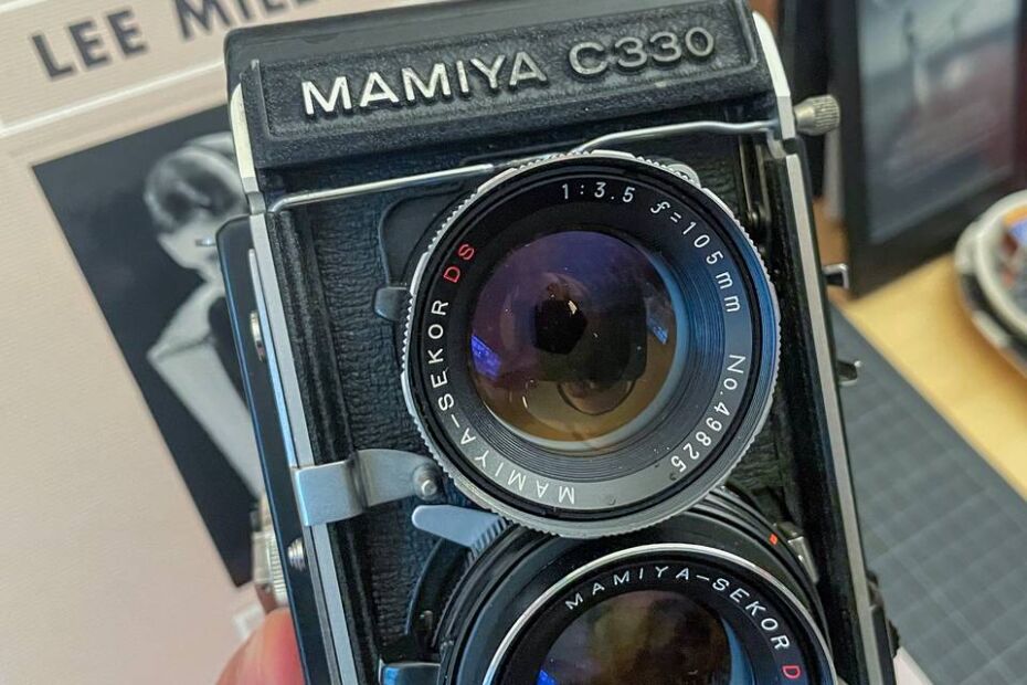 So, in late September 2022, I bought my Mamiya C330, and I have been falling deeper in love with it as I use it more. That is why I write this article here. More people need to know my love for this camera!