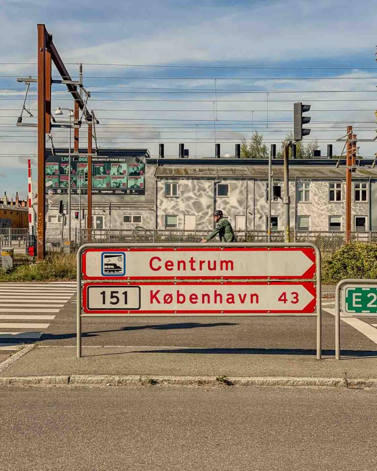 It’s hard to describe the feeling I had going through my body when I started recognizing the city I was cycling in. Before this, my last time in Copenhagen was in November 2022, so the images are still clear. Seeing the town again felt euphoric