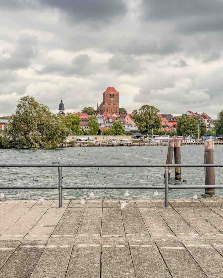 The route passed through the Müritz National Park, a place known as the land of a thousand lakes, and it was stunning to cycle through it. Also, it was the first time I spotted any other cyclist on the Berlin to Copenhagen route. Especially when I got to Waren, a gorgeous city by the Müritz Lake, I could spot people bike-packing, and it felt nice to be part of a group. 