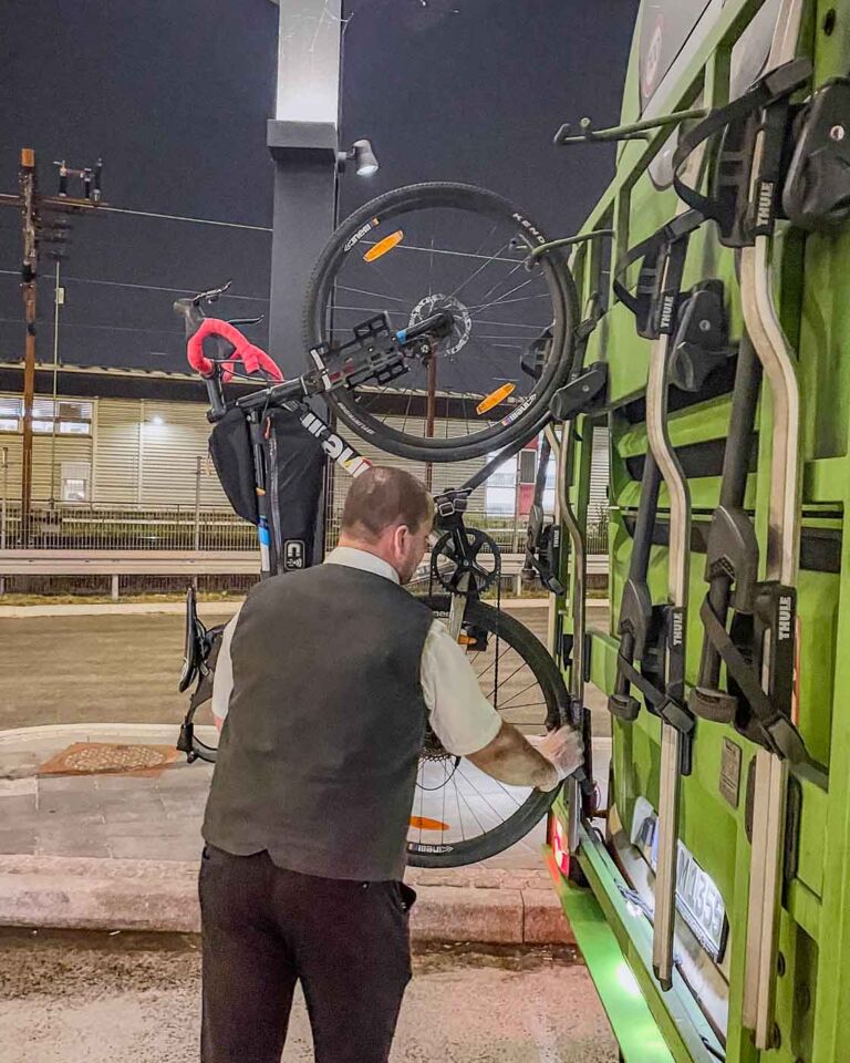 I decided to return to Berlin by bus because Flixbus offers the choice of traveling with your bike. For the transport of the bicycle, you pay from 9€ to 18€, and your bike will then be transported to the back of the bus carrier or into the luggage compartment