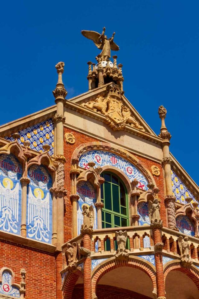 When most people think of Barcelona, images of Gaudí's Sagrada Familia or Park Güell might spring to their mind. But tucked away in the Eixample district lies another architectural gem: the Sant Pau Recinte Modernista. This gorgeous complex, a UNESCO World Heritage Site, is a masterpiece of Catalan Modernisme and the largest Art Nouveau site.