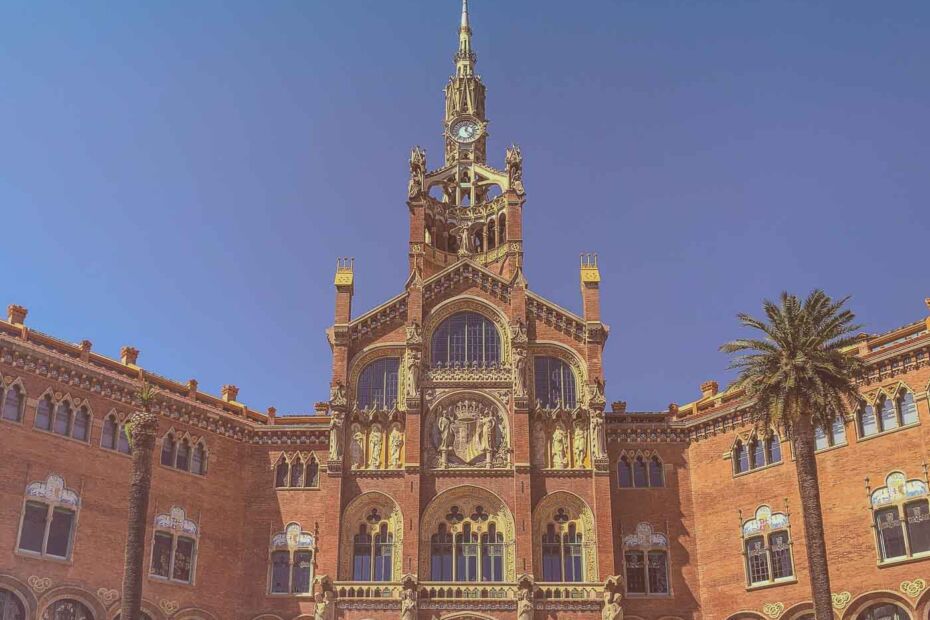 When most people think of Barcelona, images of Gaudí's Sagrada Familia or Park Güell might spring to their mind. But tucked away in the Eixample district lies another architectural gem: the Sant Pau Recinte Modernista. This gorgeous complex, a UNESCO World Heritage Site, is a masterpiece of Catalan Modernisme and the largest Art Nouveau site.