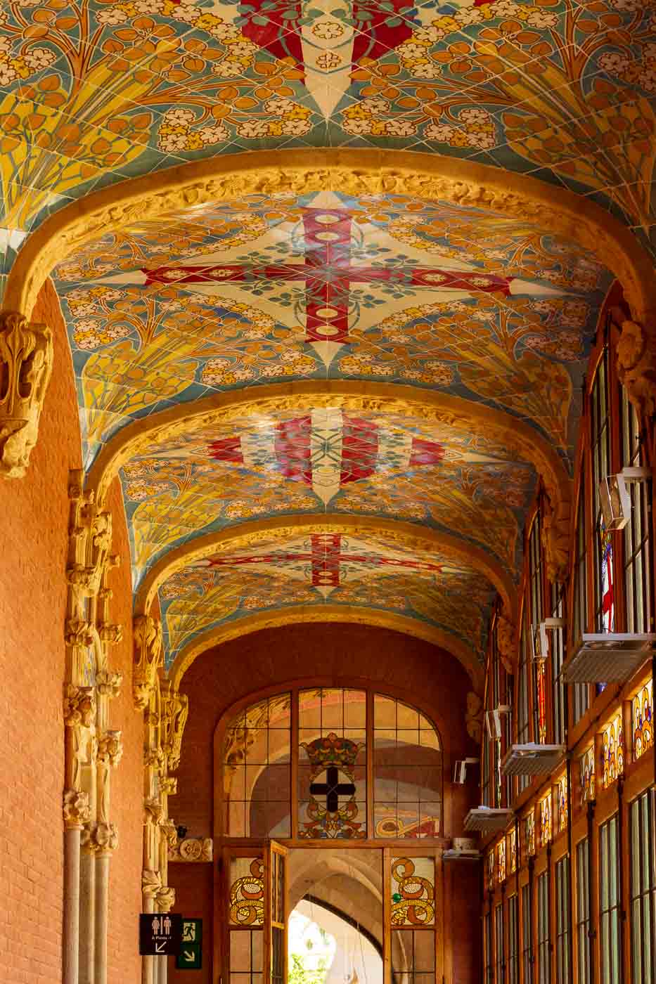 When most people think of Barcelona, images of Gaudí's Sagrada Familia or Park Güell might spring to their mind. But tucked away in the Eixample district lies another architectural gem: the Sant Pau Recinte Modernista. This gorgeous complex, a UNESCO World Heritage Site, is a masterpiece of Catalan Modernisme and the largest Art Nouveau site.