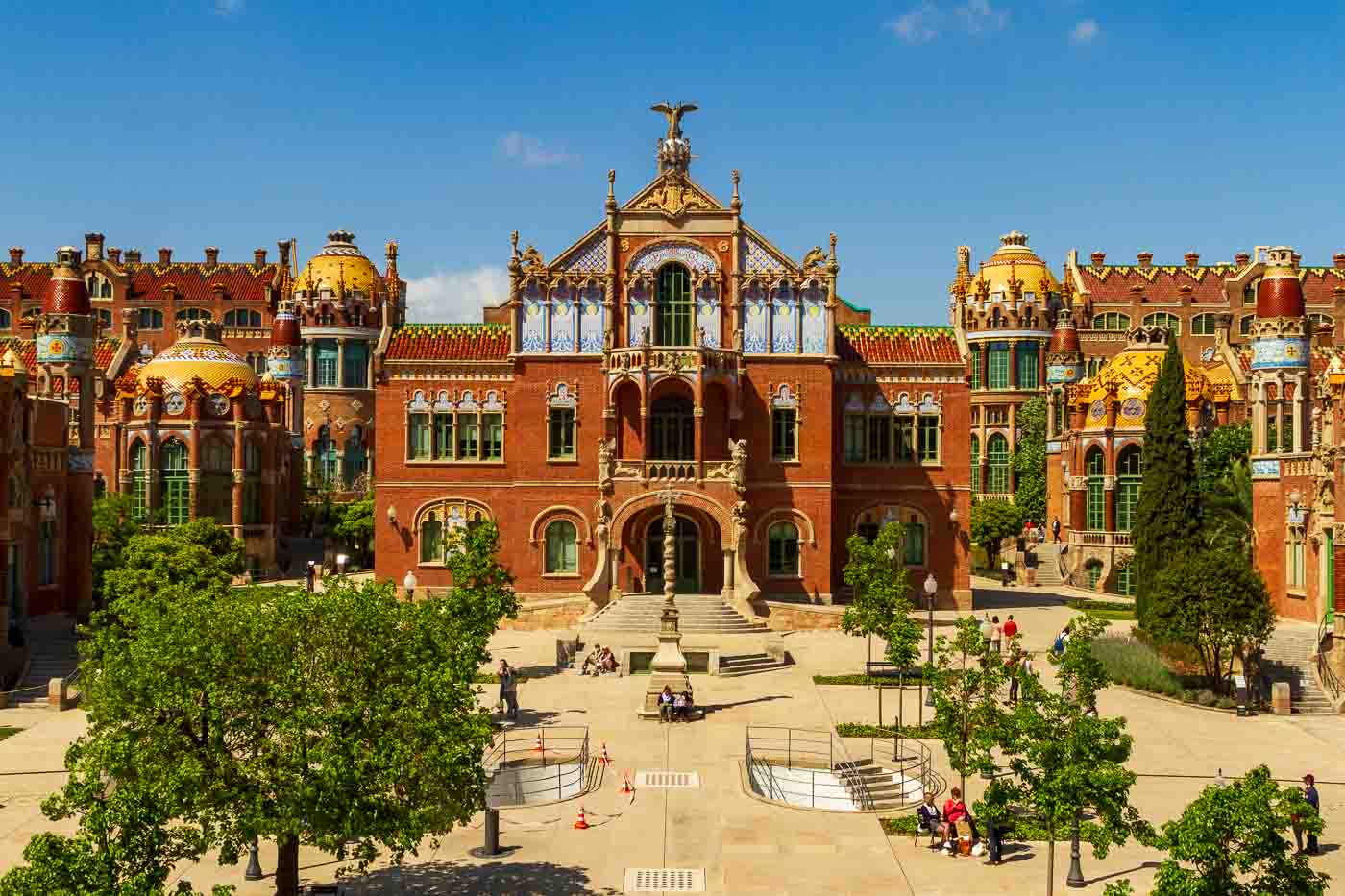 If you want a unique and inspiring experience in Barcelona, add Sant Pau to your itinerary. This stunning architecture exemplifies the beauty and creativity of Catalan Modernism, making it essential for any visitor to the city.