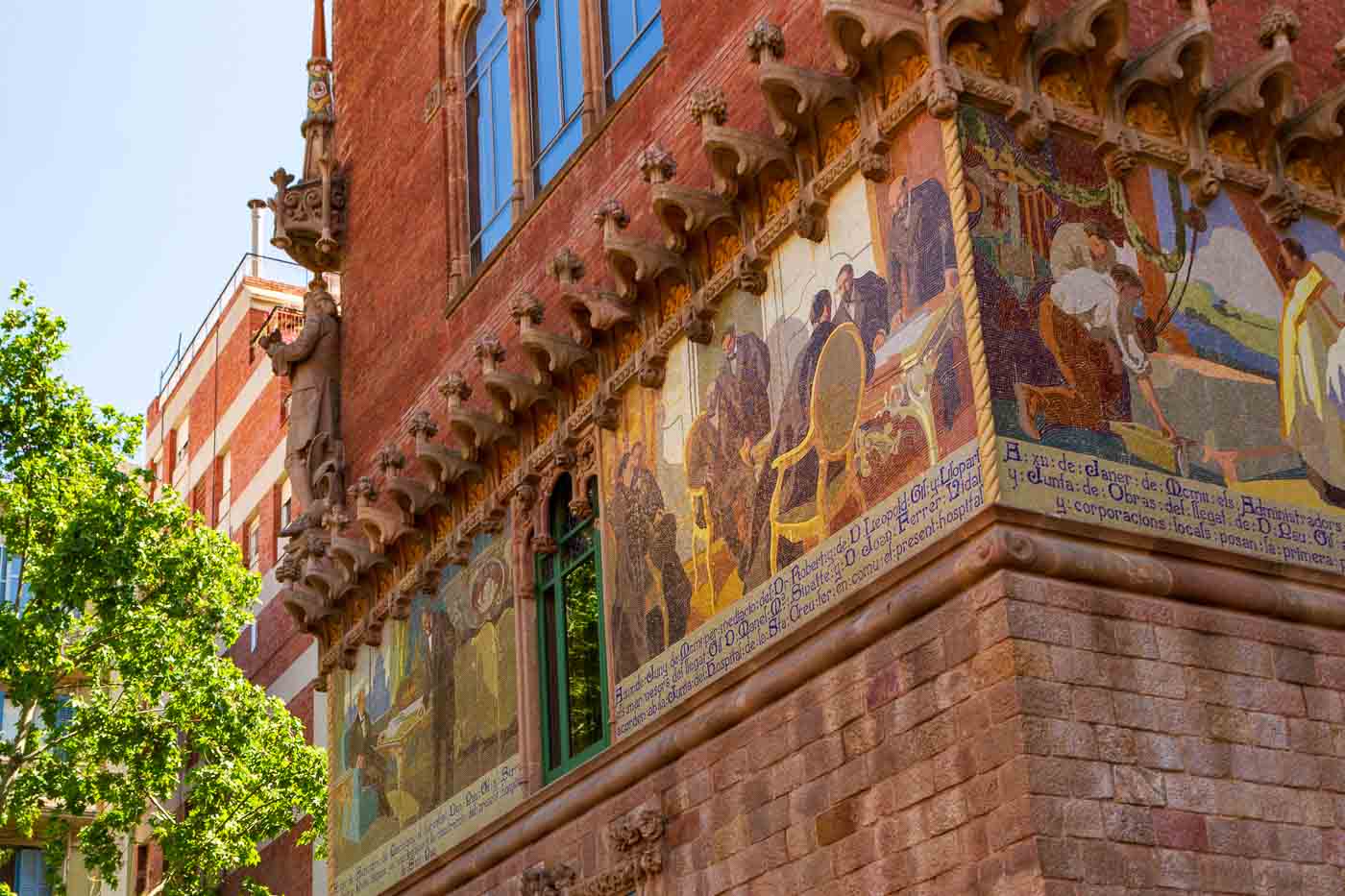 If you want a unique and inspiring experience in Barcelona, add Sant Pau to your itinerary. This stunning architecture exemplifies the beauty and creativity of Catalan Modernism, making it essential for any visitor to the city.