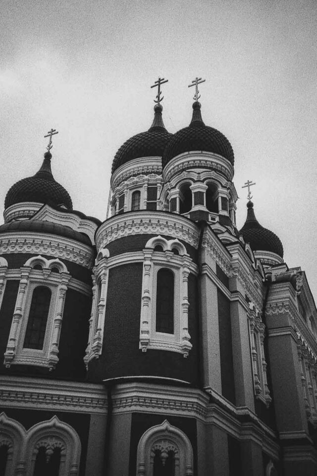 After climbing to the top of a hill, I found the Alexander Nevsky Cathedral, a magnificent Orthodox cathedral that dominates Toompea Hill with its onion domes and ornate decorations. The black-and-white film really contrasted the light and shadows on the building's facade, and I loved it.