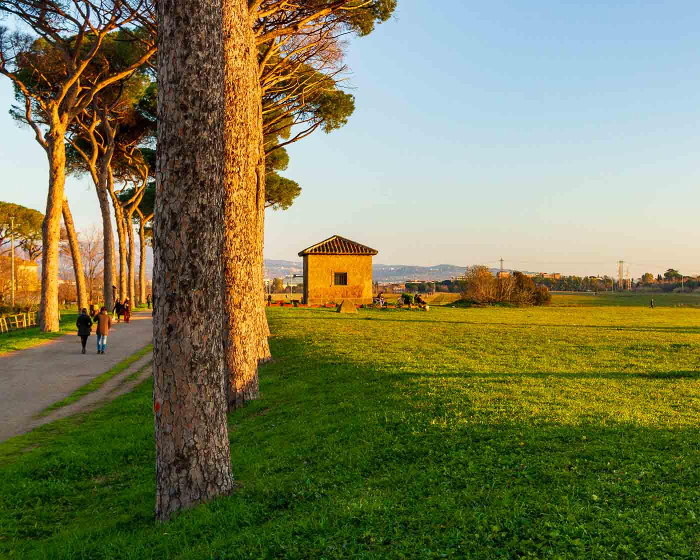 Imagine a place where you can escape the hustle and bustle of Rome and step back in time. A place where ancient ruins stand tall against a backdrop of rolling hills and lush greenery. This is Parco degli Acquedotti, a hidden gem in the heart of Rome.