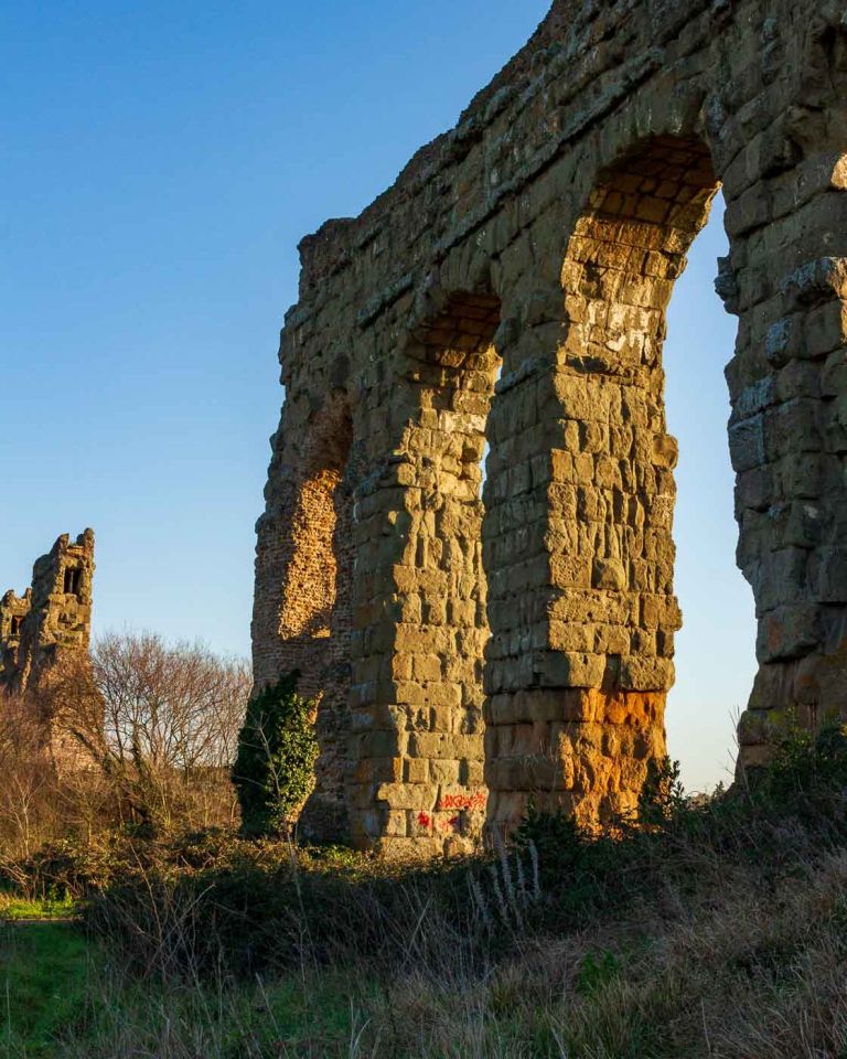 Imagine a place where you can escape the hustle and bustle of Rome and step back in time. A place where ancient ruins stand tall against a backdrop of rolling hills and lush greenery. This is Parco degli Acquedotti, a hidden gem in the heart of Rome.