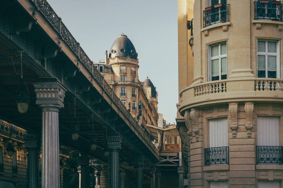 Discover the iconic Pont de Bir-Hakeim in Paris, famously known as the "Inception Bridge." Learn about its starring role in the film, its unique architecture, fascinating history, and why this stunning photo spot near the Eiffel Tower must be on your Paris itinerary.