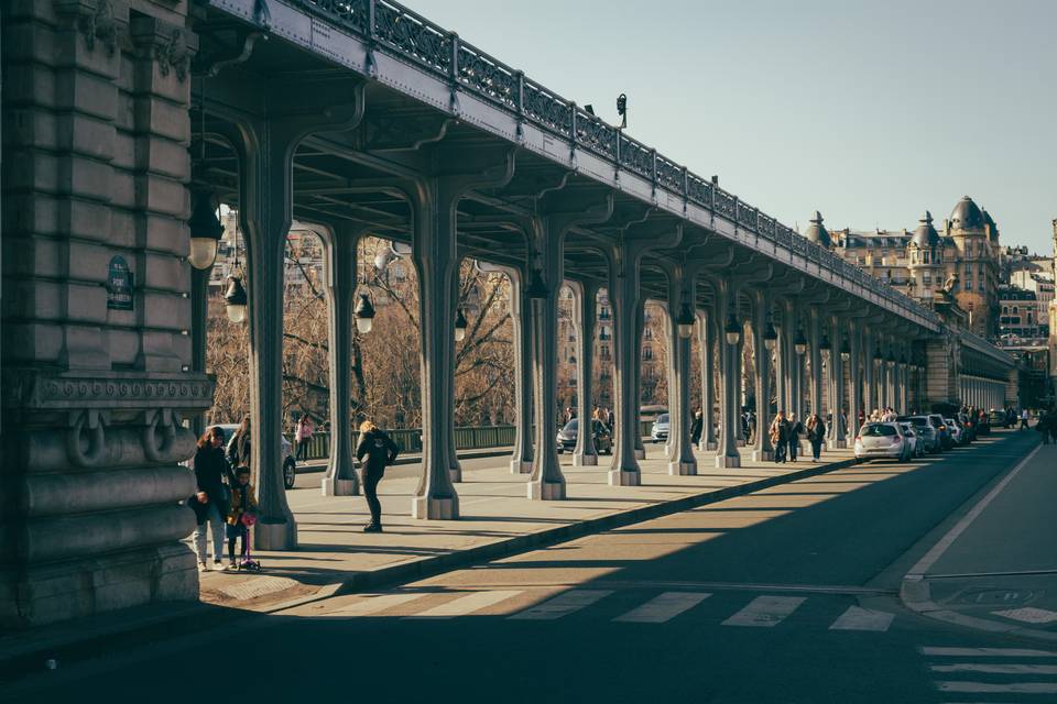 Discover the iconic Pont de Bir-Hakeim in Paris, famously known as the "Inception Bridge." Learn about its starring role in the film, its unique architecture, fascinating history, and why this stunning photo spot near the Eiffel Tower must be on your Paris itinerary.