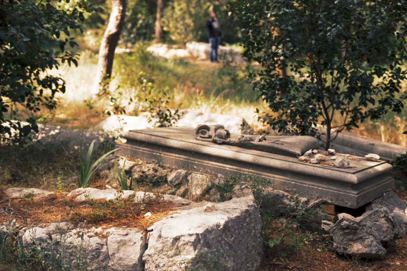 The Split Jewish Cemetery is more than just a collection of graves; it's a chronicle of a resilient community. Photographing it with LomoChrome '92, a film that celebrates the charm of imperfect and bygone eras, felt like an appropriate if the unconventional, way to engage with its enduring spirit. It was a reminder that beauty and memory can be found not just in perfect clarity but also in the evocative haze of nostalgia.