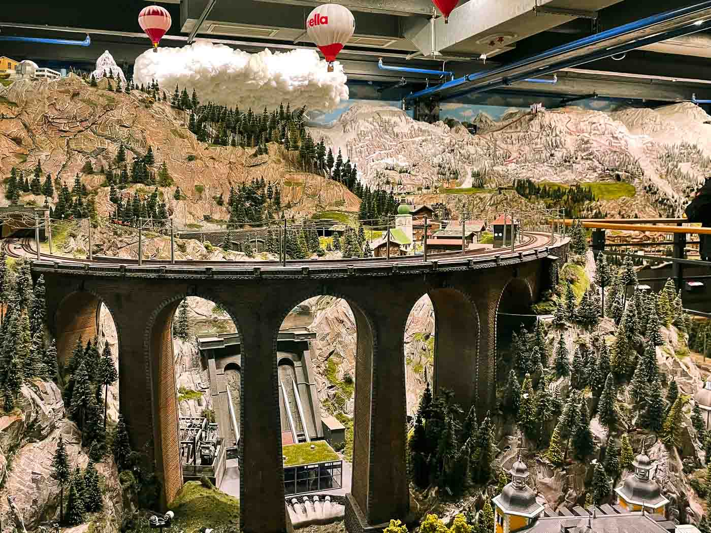 One may not immediately think of Hamburg, a city known for its popular port, storied Speicherstadt, and delicious cuisine, as the location of elaborate model railways. Yet, tucked away in this bustling German metropolis lies a truly outstanding attraction: the Miniatur Wunderland. More than just a model train exhibit, it's a complex, meticulously crafted miniature universe that captivates visitors of all ages, solidifying its place as one of Germany's most popular cultural attractions.