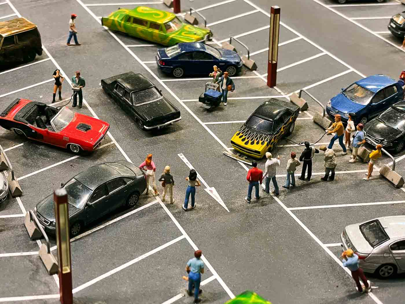 One may not immediately think of Hamburg, a city known for its popular port, storied Speicherstadt, and delicious cuisine, as the location of elaborate model railways. Yet, tucked away in this bustling German metropolis lies a truly outstanding attraction: the Miniatur Wunderland. More than just a model train exhibit, it's a complex, meticulously crafted miniature universe that captivates visitors of all ages, solidifying its place as one of Germany's most popular cultural attractions.