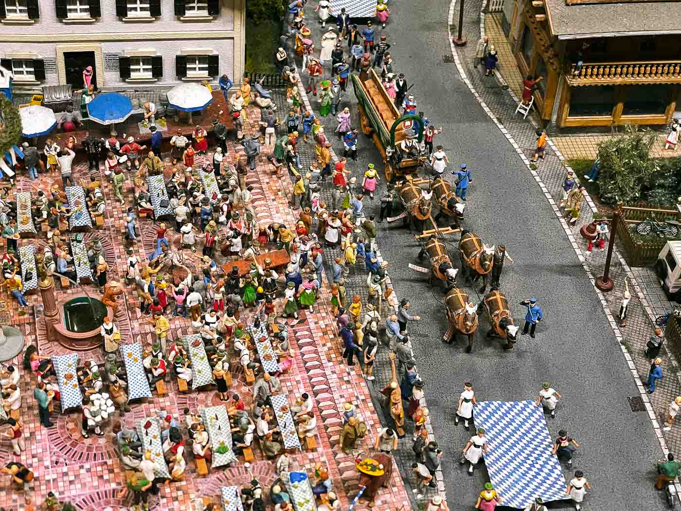 One may not immediately think of Hamburg, a city known for its popular port, storied Speicherstadt, and delicious cuisine, as the location of elaborate model railways. Yet, tucked away in this bustling German metropolis lies a truly outstanding attraction: the Miniatur Wunderland. More than just a model train exhibit, it's a complex, meticulously crafted miniature universe that captivates visitors of all ages, solidifying its place as one of Germany's most popular cultural attractions.