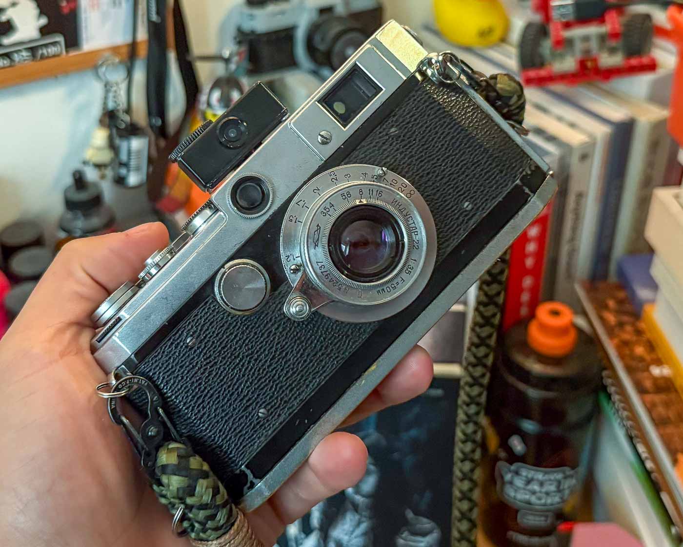 Ultimately, the Canon L-1 offers a rich, hands-on photographic experience. It’s a camera that encourages you to slow down and focus on the scenery, compose your shots carefully, and master the art of photography without relying on modern conveniences. It's an excellent choice for any travel photographer looking to add a touch of vintage charm to their kit while capturing stunning images on the go.