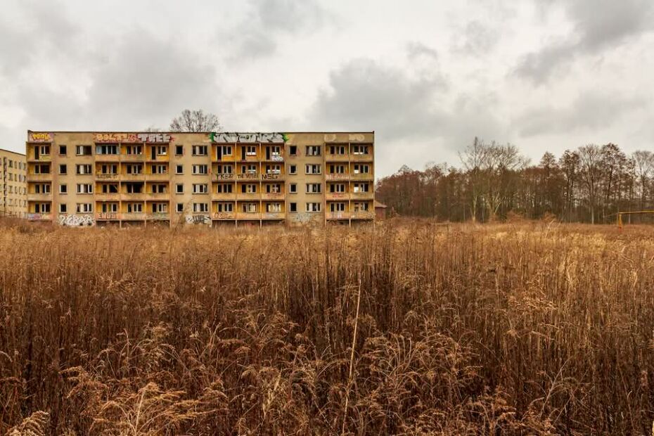Berlin is a city with a weird tendency to discard airports. The city goes through them so fast that it’s hard to remember all of them. One of these airports was called Flugplatz Schönwalde, and here I will tell you about its history.