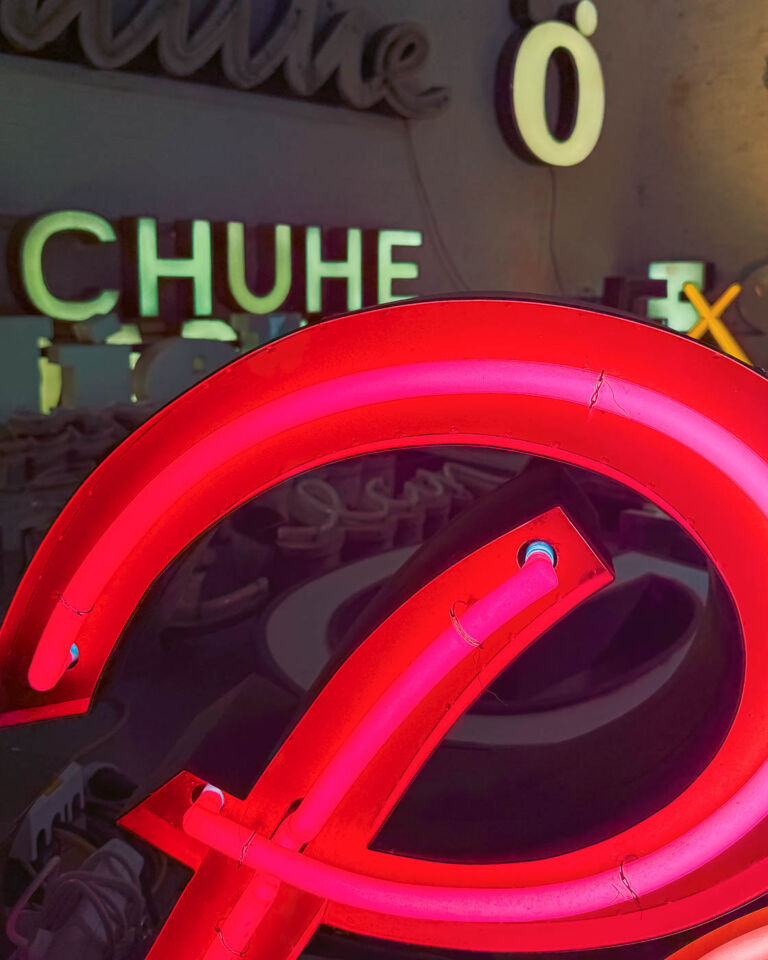 Discover the untold story behind the closure of the unique Berlin Buchstabenmuseum. Explore its iconic collection of neon signs and historic typography, and understand why this beloved, volunteer-run institution, a true piece of Berlin's identity, had to close its doors after 20 years. A must-read for anyone interested in Berlin history and urban typography.