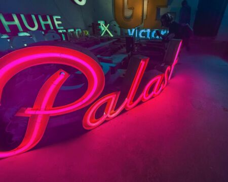 Discover the untold story behind the closure of the unique Berlin Buchstabenmuseum. Explore its iconic collection of neon signs and historic typography, and understand why this beloved, volunteer-run institution, a true piece of Berlin's identity, had to close its doors after 20 years. A must-read for anyone interested in Berlin history and urban typography.