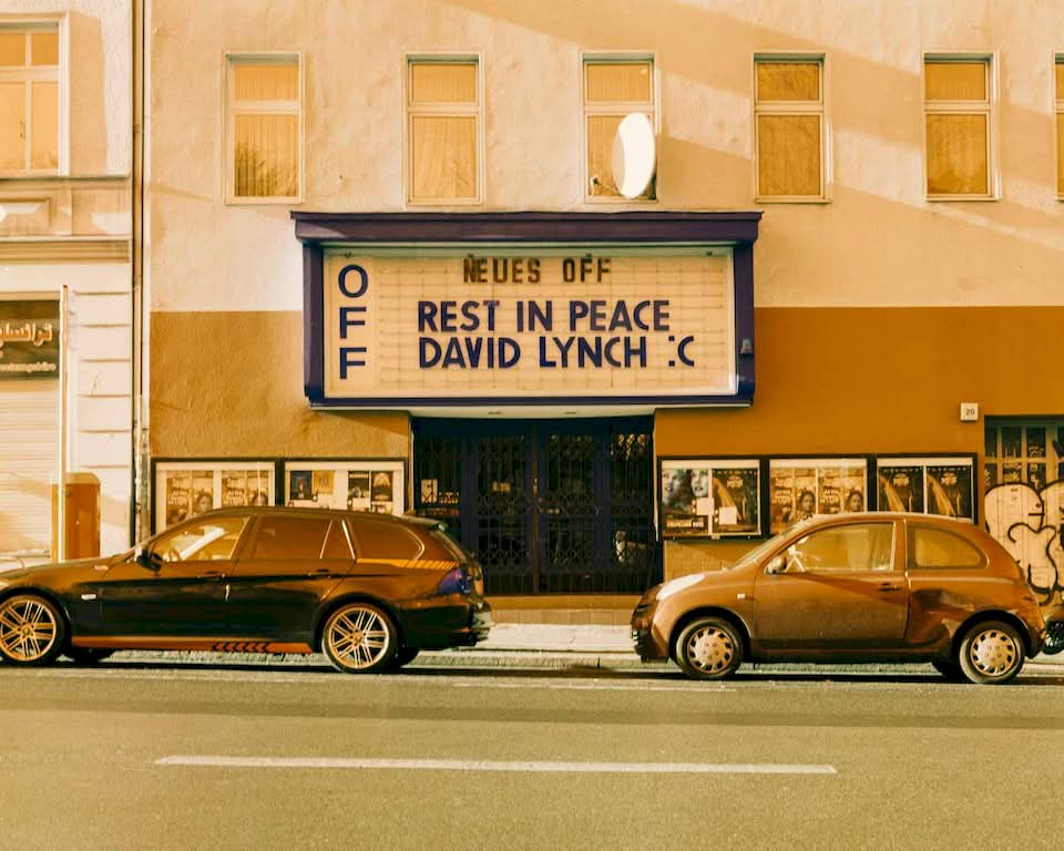 In the world of analog photography, there aren’t that many cameras that command as much presence, in both the physical and creative ways, as the Mamiya RZ67. If you are a photographer who prioritizes image quality over everything else, this camera is the legend you have been looking for.