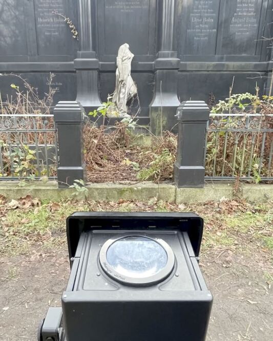 In the world of analog photography, there aren’t that many cameras that command as much presence, in both the physical and creative ways, as the Mamiya RZ67. If you are a photographer who prioritizes image quality over everything else, this camera is the legend you have been looking for.