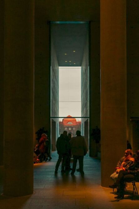 Krematorium Baumschulenweg was designed by Axel Schultes and Charlotte Frank, who also worked on the Berlin Chancellery. What they created feels less like a building and more like a sensory experience. While I was there, this was one of the many things that came to mind.