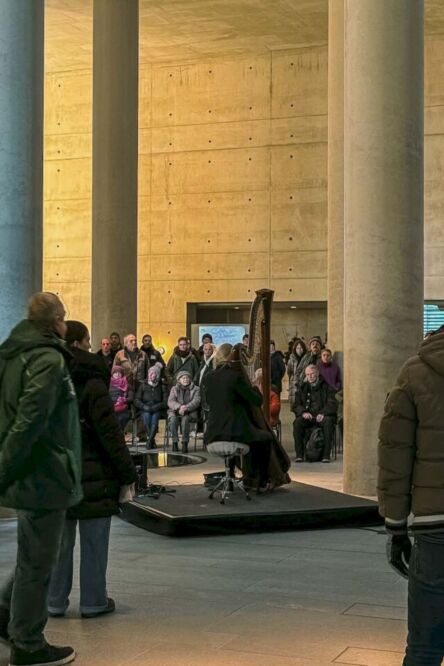 Krematorium Baumschulenweg was designed by Axel Schultes and Charlotte Frank, who also worked on the Berlin Chancellery. What they created feels less like a building and more like a sensory experience. While I was there, this was one of the many things that came to mind.