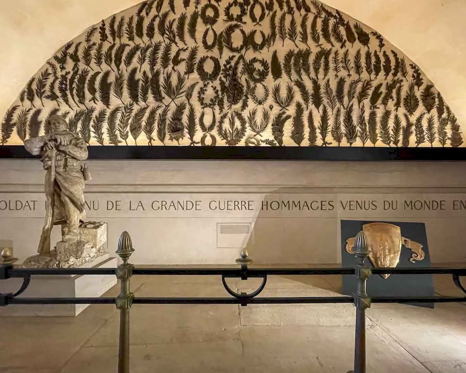 Despite being in the middle of the insane to reach Place Charles de Gaulle, the Arc de Triomphe is worth the risk of getting killed in the Paris traffic. This is one of the most famous buildings in the world and is an essential stop in any itinerary in the French capital.