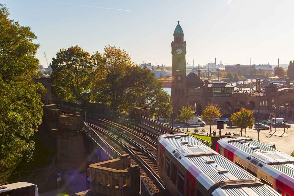 After a few visits, I began to see a city molded by centuries of maritime aspirations, post-war resiliency, and artistic passion. When you start exploring historic Hamburg, you will peel back the layers of a city that has survived Great Fires and wartime destruction. Every time it came out, its heritage was preserved in beautiful red brick, and its identity was strengthened.