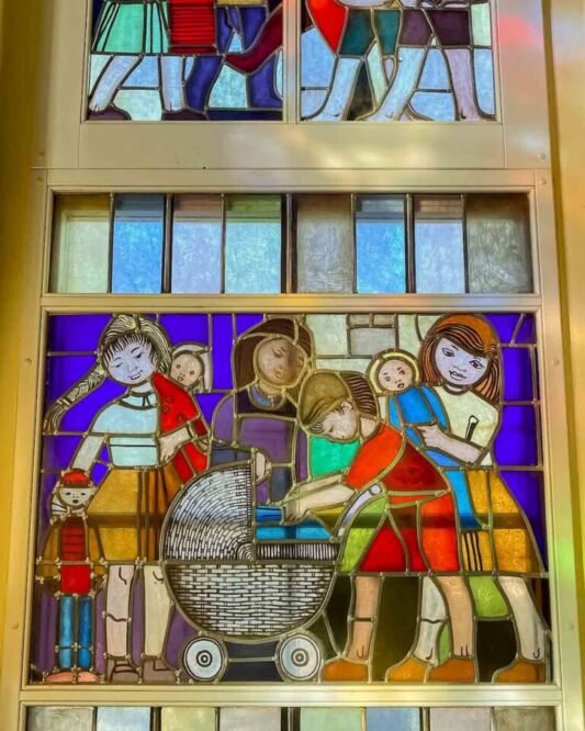 Even though the Eisenhüttenstadt murals are a bright feature of the city today, its roots go back to a time when borders changed and people came from Slavic countries. They were part of the final layer of this ideological construction. When you pass by a mosaic of a cosmonaut or a happy family on the side of a building, you are not enjoying pure art. They were placed there to help mend the wounds caused by the border changes, wars, and uprootings