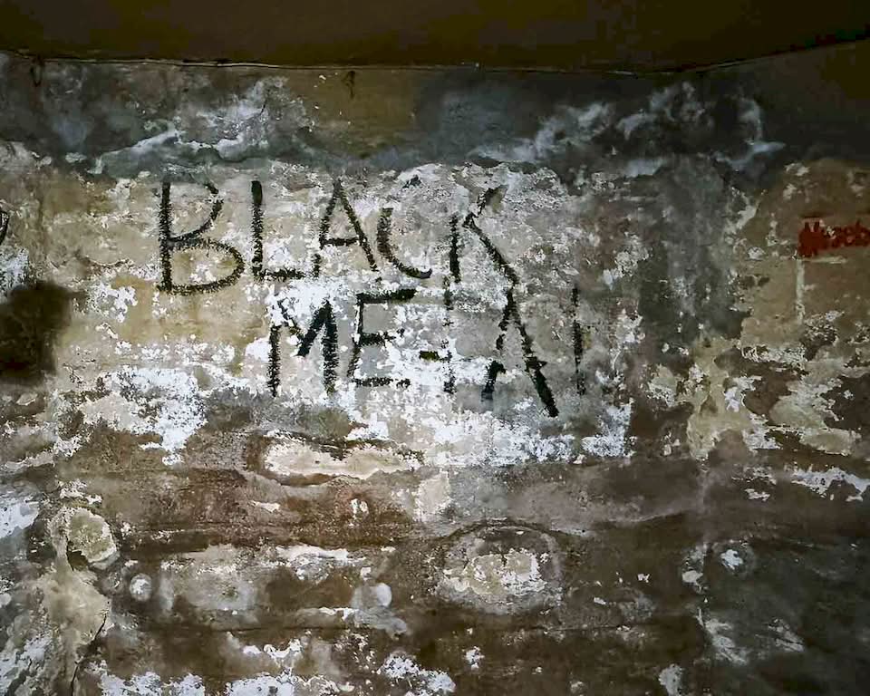 Since I visited the building where he was murdered, I had to visit his old shop since it feels like an unofficial black metal museum. I even tried to buy a Mayhem shirt there, but they didn’t have it in my size, so I got a Neseblod Records shirt, and I’m more than happy about it.